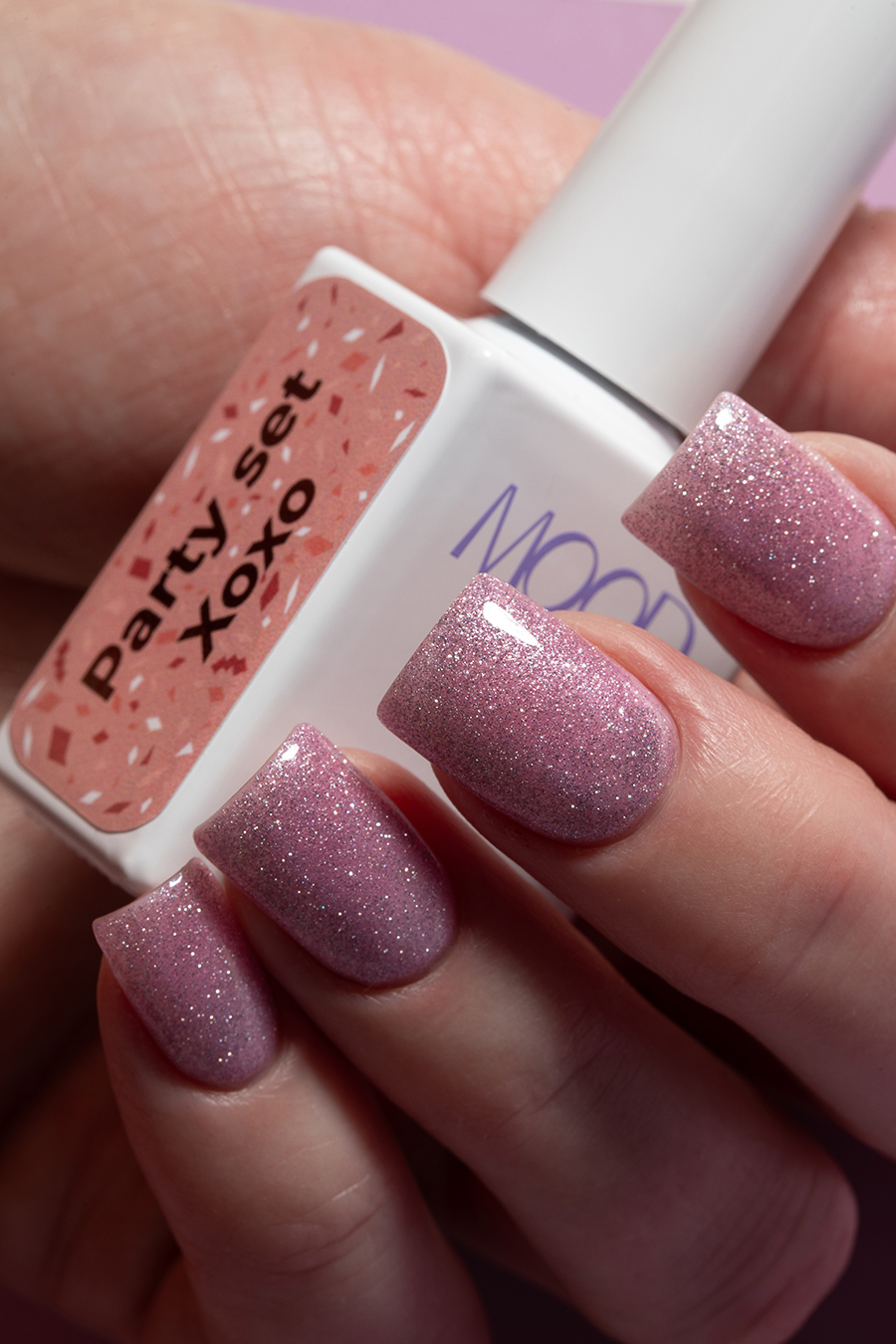 Дизайн ногтей. Товар: MoodNail, Party set Xoxo - светоотражающий гель-лак (розовый), 10 гр