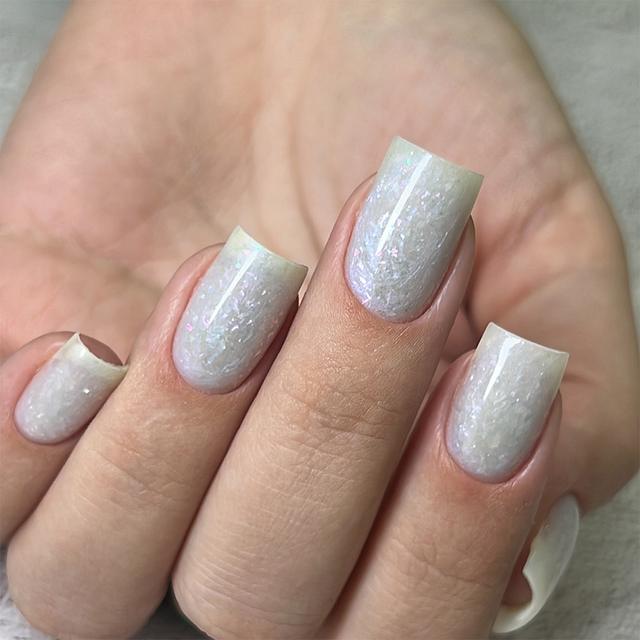 Дизайн ногтей. Товар: BSG, Colloration Hard - цветная жесткая база №122, 20 мл