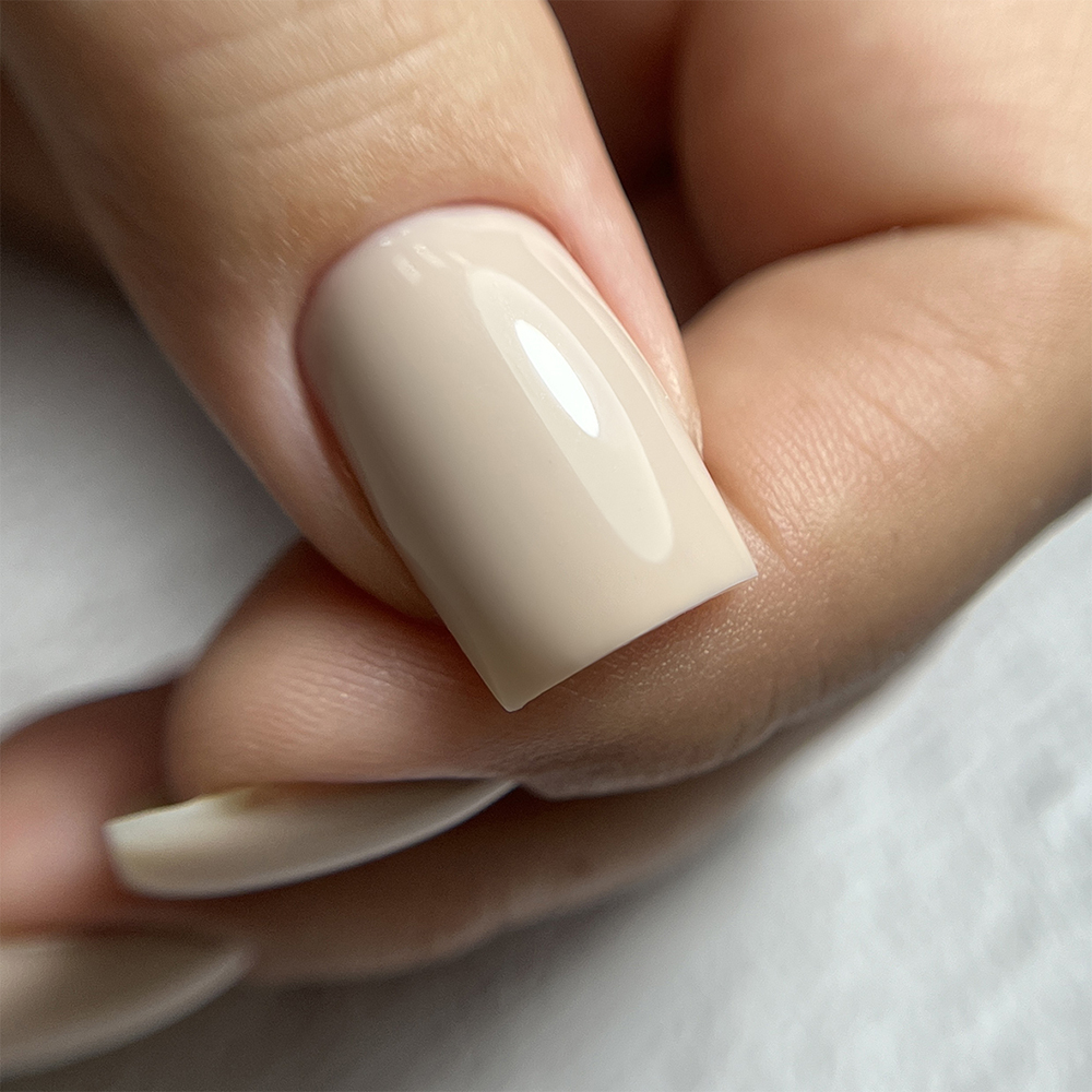 Дизайн ногтей. Товар: BSG, Colloration Hard - цветная жесткая база №110, 20 мл