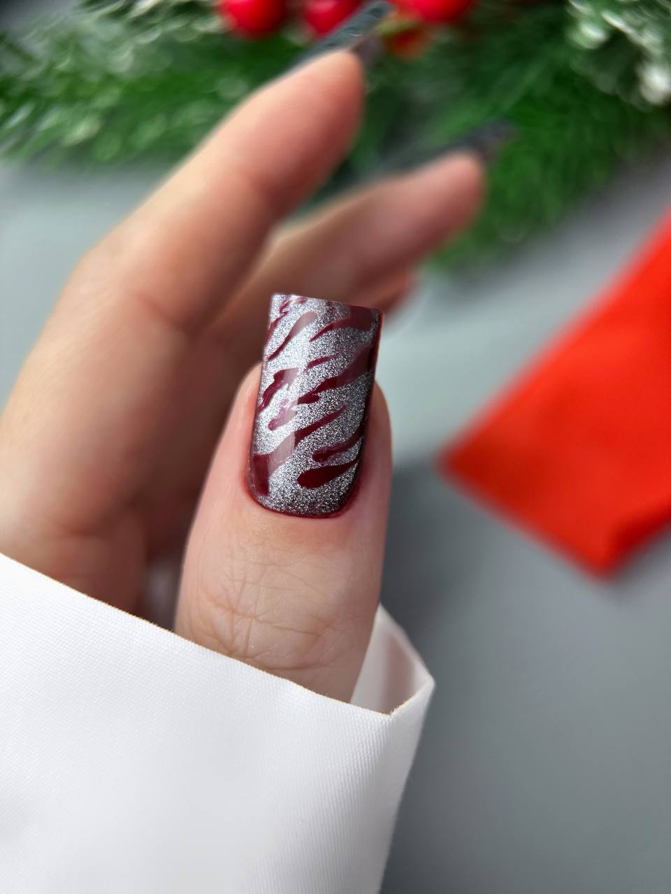 Дизайн ногтей. Товар: TNL, Lunar Glow - гель-лак "корейская кошка" №04, 6 мл