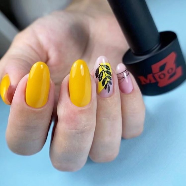 Мастер:  @ylia_nail_ (https://www.instagram.com/ylia_nail_/)
