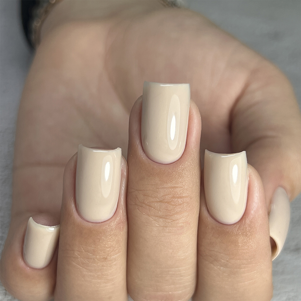 Дизайн ногтей. Товар: BSG, Colloration Hard - цветная жесткая база №110, 20 мл