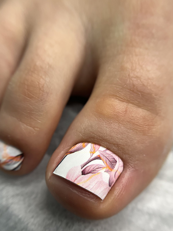 Дизайн ногтей. Товар: Anna Tkacheva, набор №19 наклейки пленки для педикюра (Цветы), 3 шт