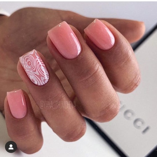 Источник: @rosi_nail_official, https://www.instagram.com/rosi_nail_official/