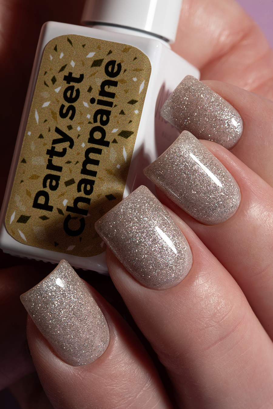 Дизайн ногтей. Товар: MoodNail, Party set Champaine - светоотражающий гель-лак (золото), 10 гр