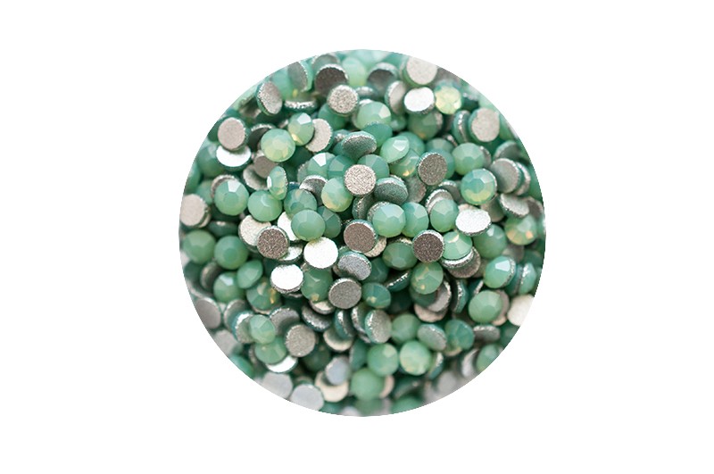 Стразы граненное стекло "Opal green", ss6 (2 мм), 30 штук