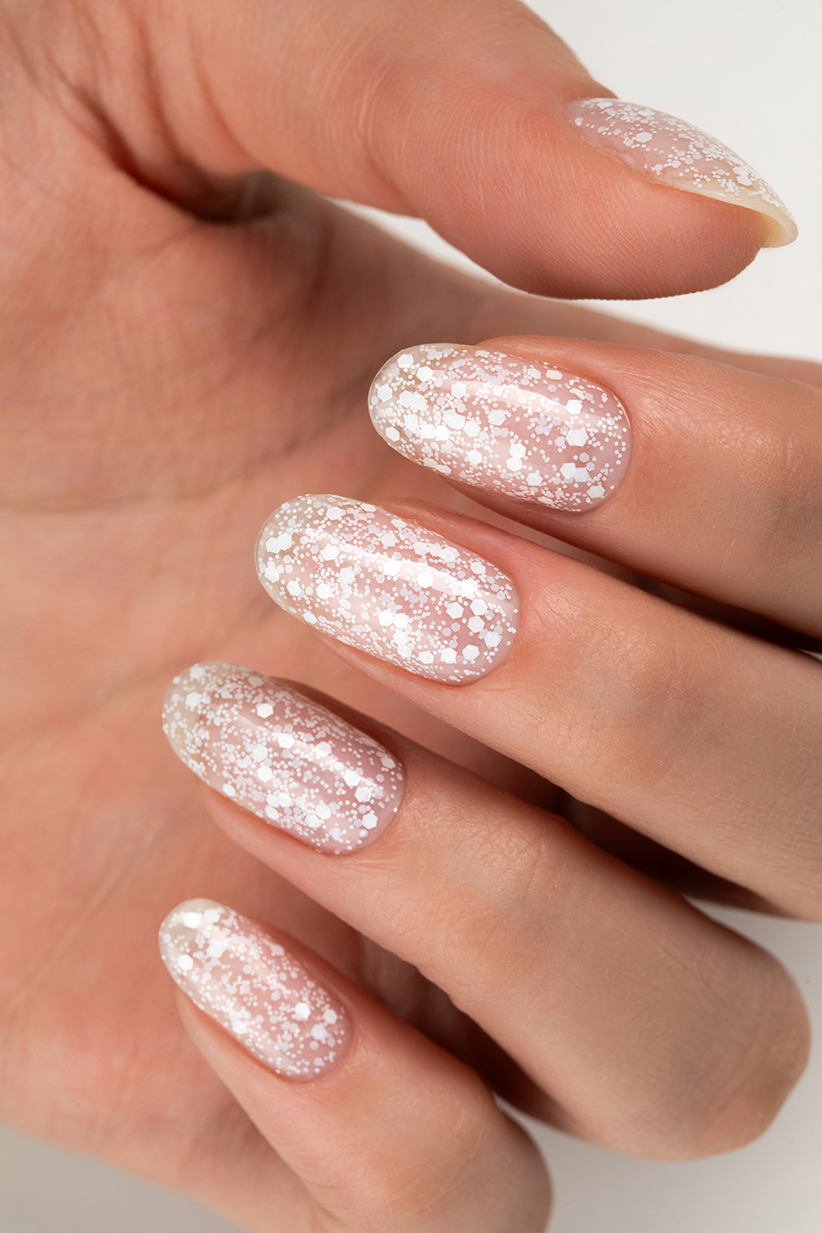 Дизайн ногтей. Товар: MoodNail, Holi Festival - гель-лак с блестками (White) 10 гр