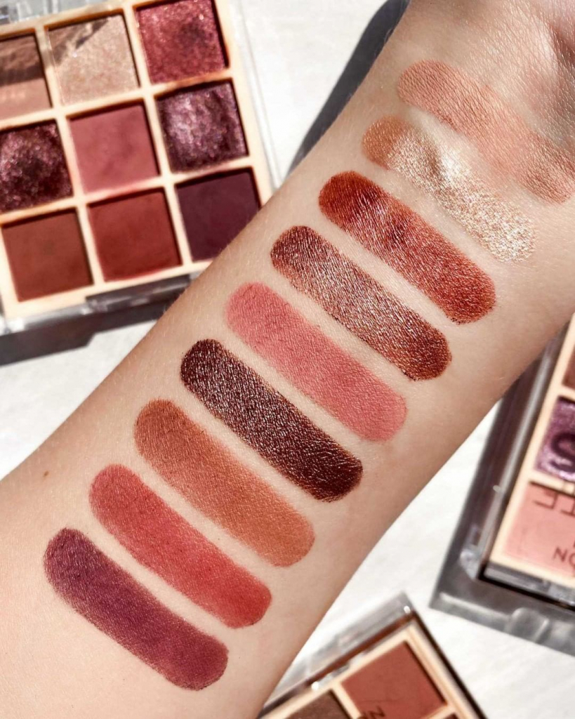 Палетка теней для век Revolution Makeup Ultimate Nudes Dark