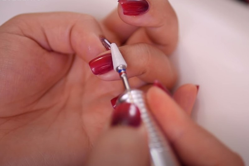 Как сделать шеллак на ногти пошагово