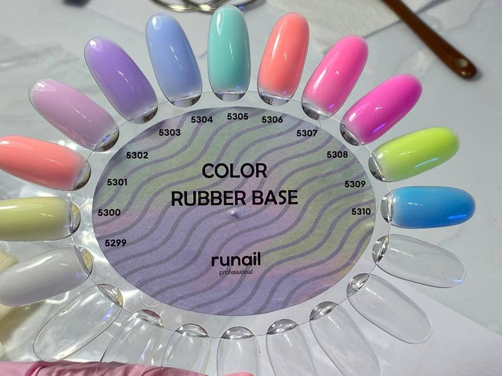 Палитра оттенков цветных баз Runail Color Rubber Base Coat