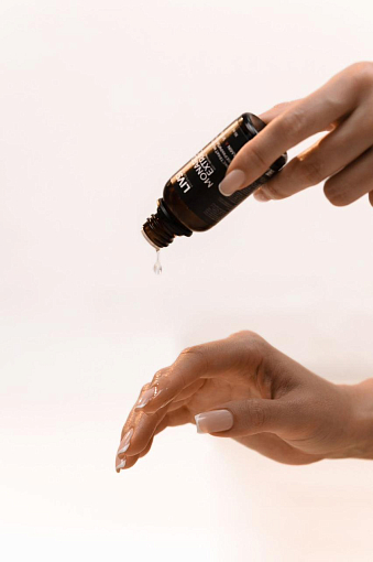 ФармКосметик / Livsi, масло монарды для укрепления и лечения ногтей, 50 мл