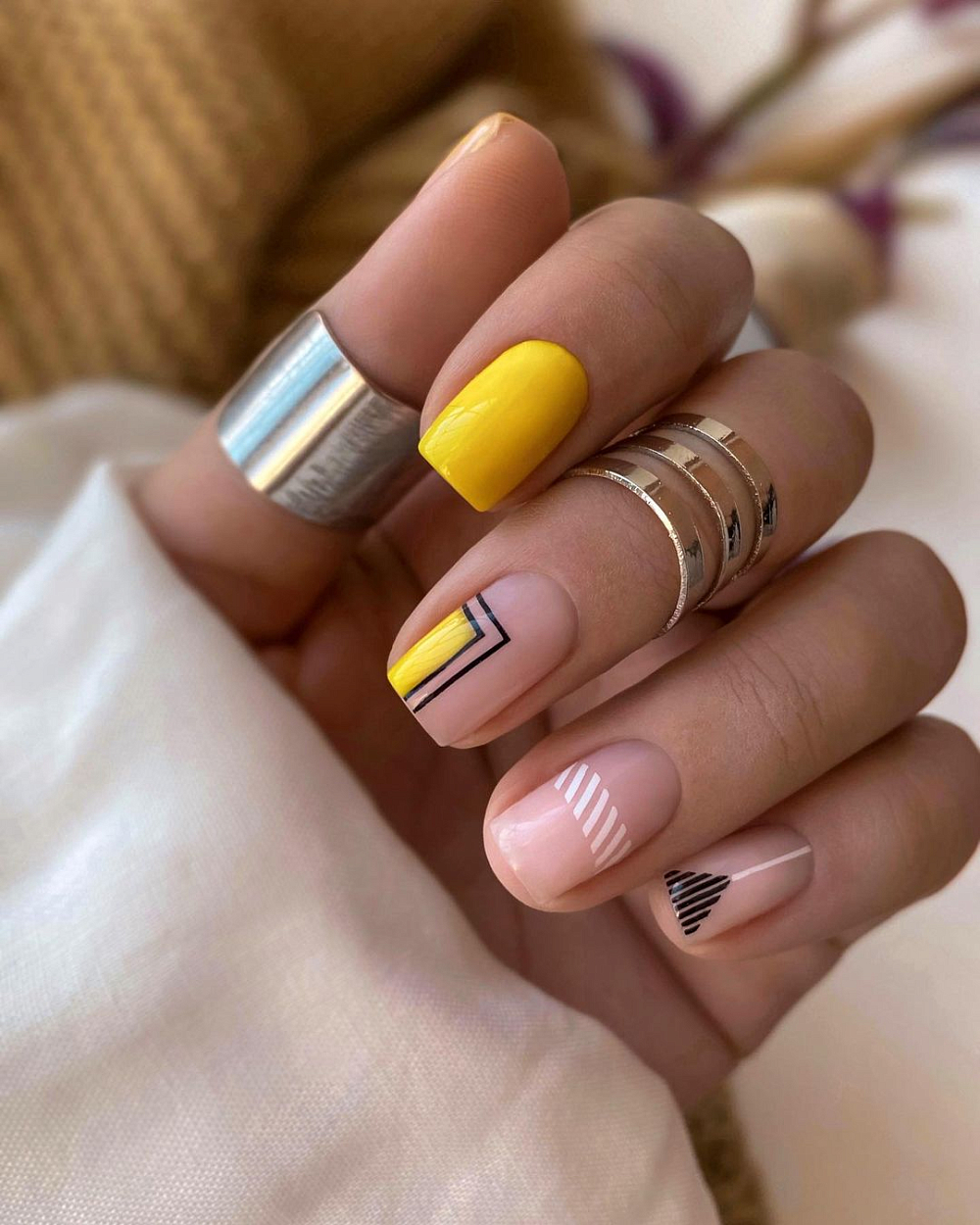 Источник фото: @cosmoprofi_off (https://www.instagram.com/cosmoprofi_off/)