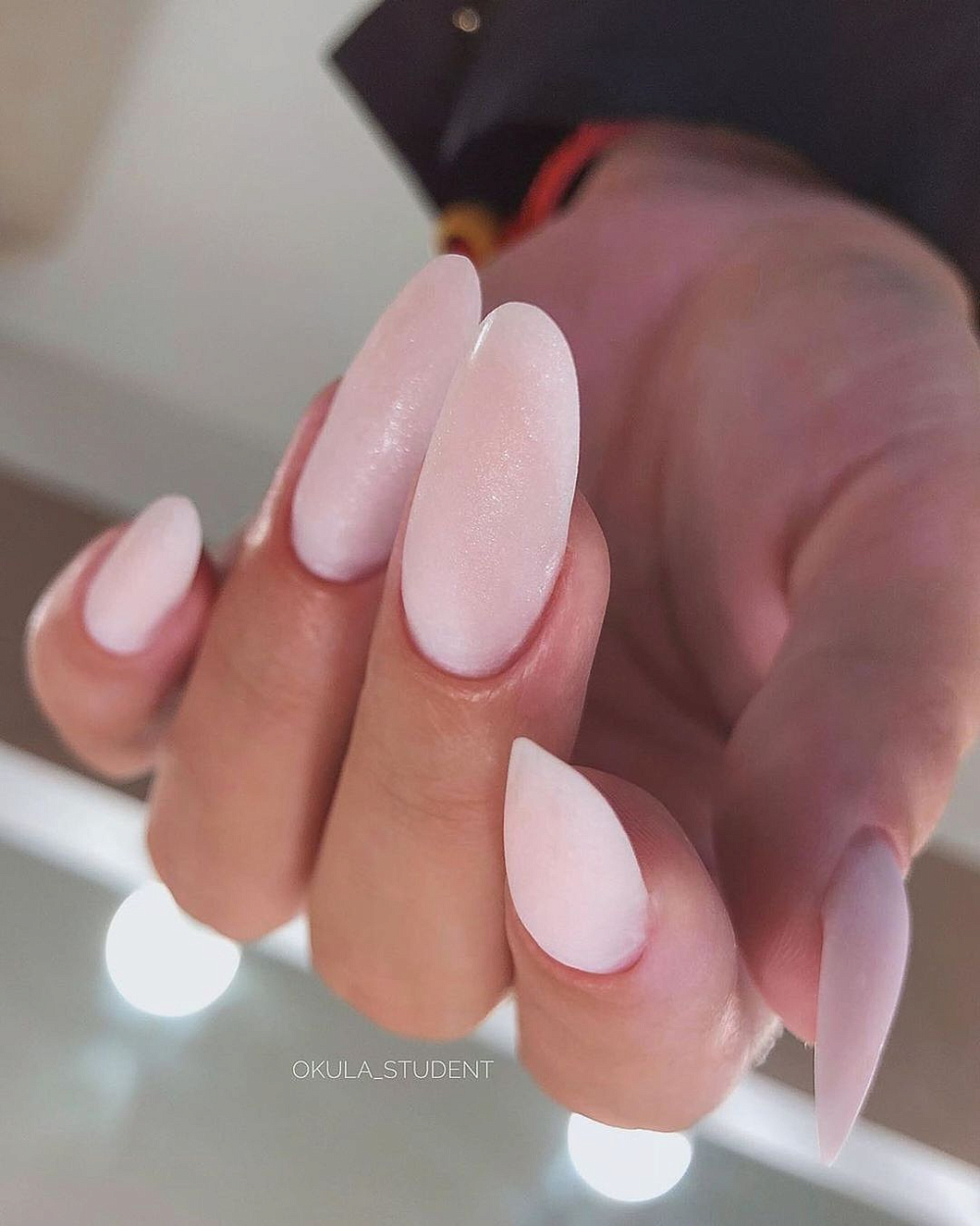 Мастер: @okula_nails (https://www.instagram.com/okula_nails/)