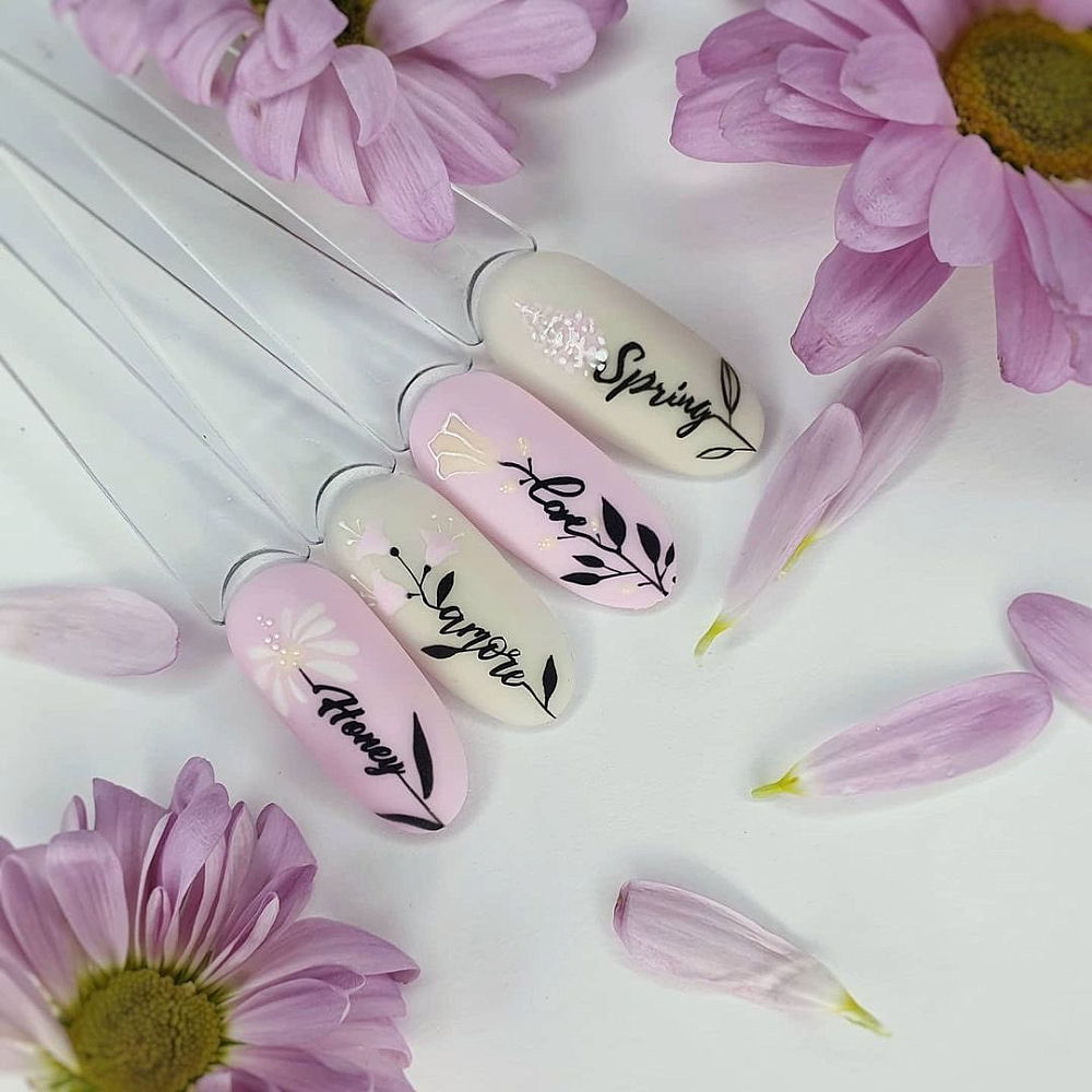 Мастер: @vladislovenails (https://www.instagram.com/vladislovenails/)