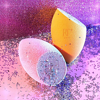Real Techniques, спонж для макияжа (Miracle Complexion Sponge + Travel Sponge Case)