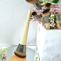 Ecotools, кисть для тона "WONDER COVER COMPLEXION"