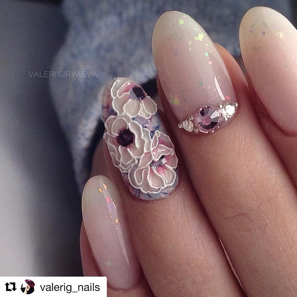 Мастер: @valerig_nails (https://www.instagram.com/valerig_nails/)