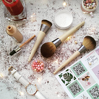 Ecotools, кисть для тона "WONDER COVER COMPLEXION"