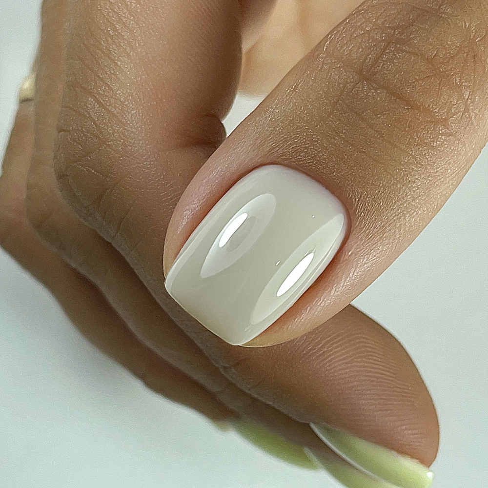 Дизайн ногтей. Товар: BSG, Colloration Hard - цветная жесткая база №37, 20 мл