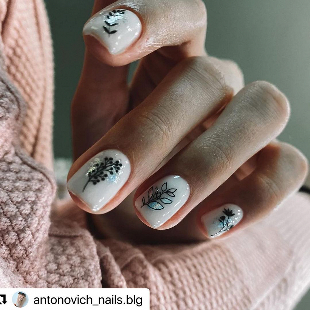 Мастер: @antonovich_nails.blg (https://www.instagram.com/antonovich_nails.blg/)