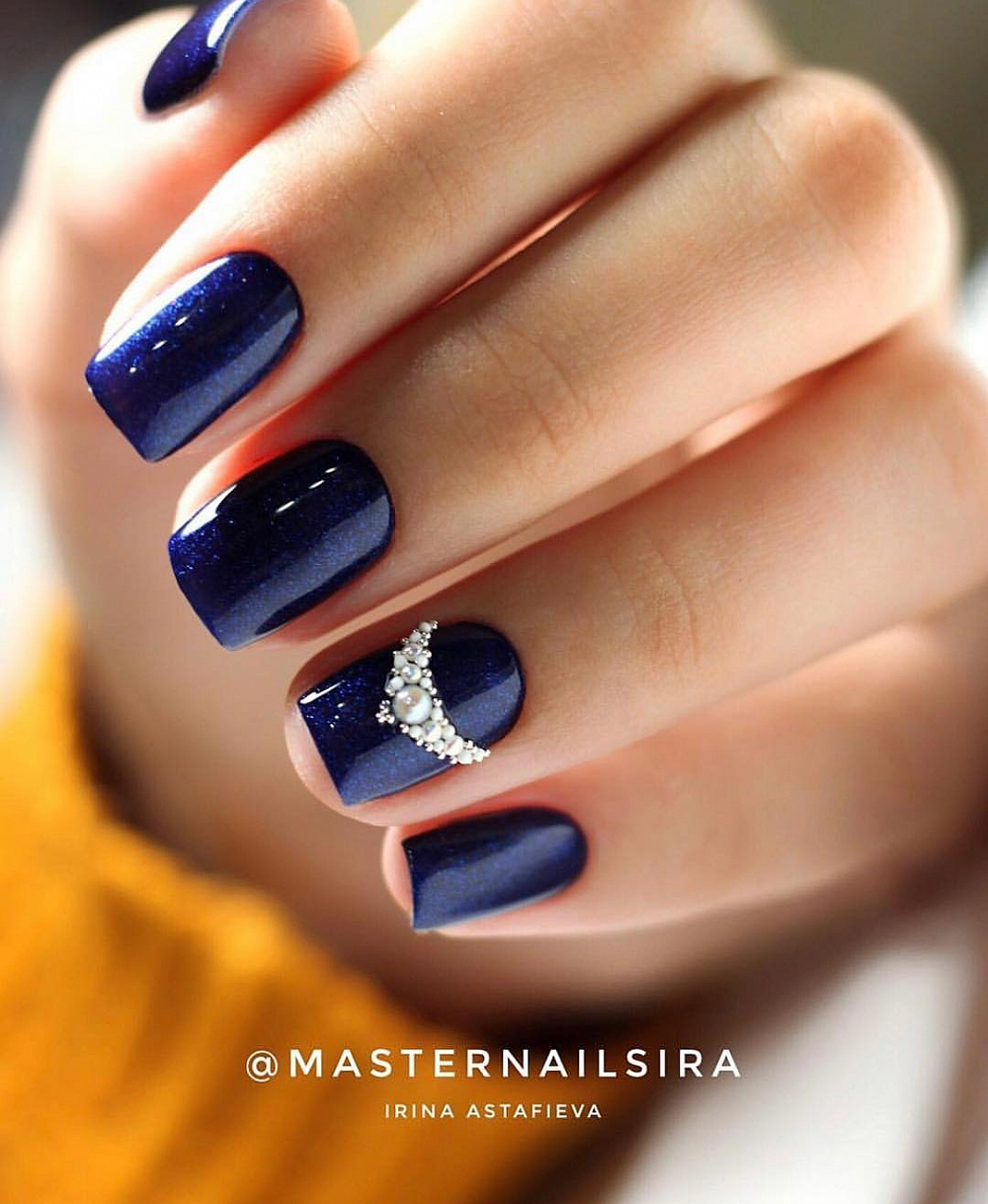 Мастер: @masternailsira (https://www.instagram.com/masternailsira/)