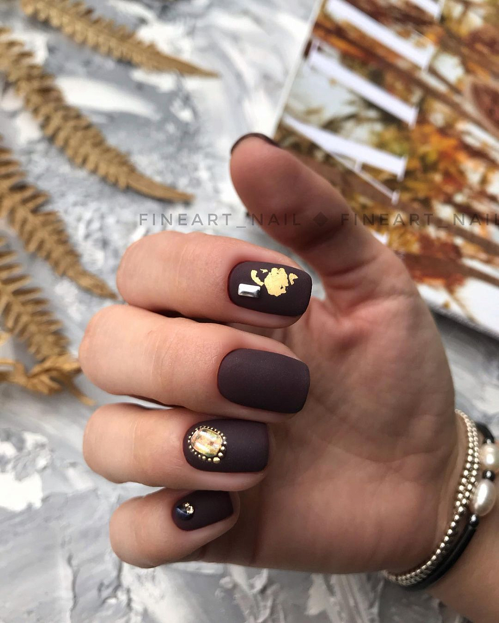 fineart_nail