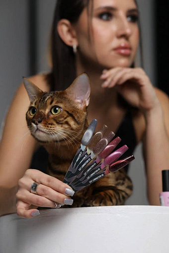 Serebro, Cat Lumination - светоотражающий гель-лак "Кошачий глаз" №05, 8 мл